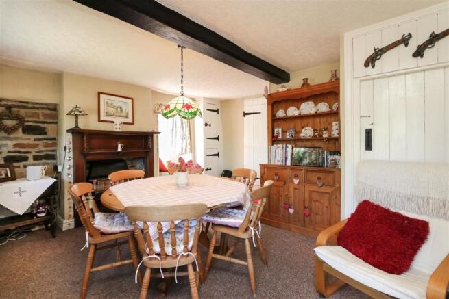 Dining Room2.jpg