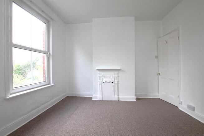 2 bed Terraced to rent Image 9