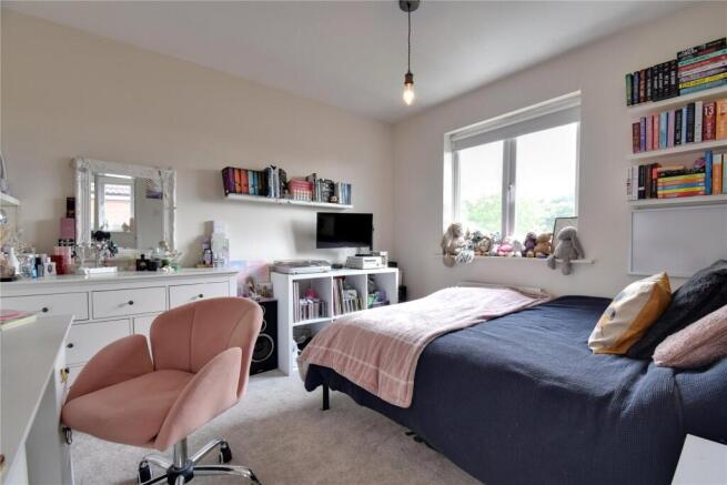 3 bed Semi-Detached for sale Image 8