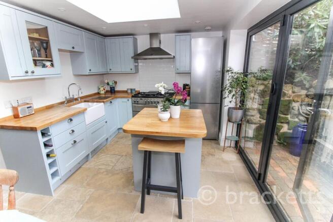 kitchen Breakfast Room with bifold doors