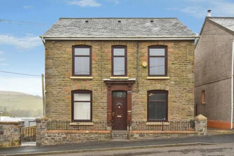 Cwmgarw Road, Upper Brynamman, Ammanford, Carmarthenshire, SA18