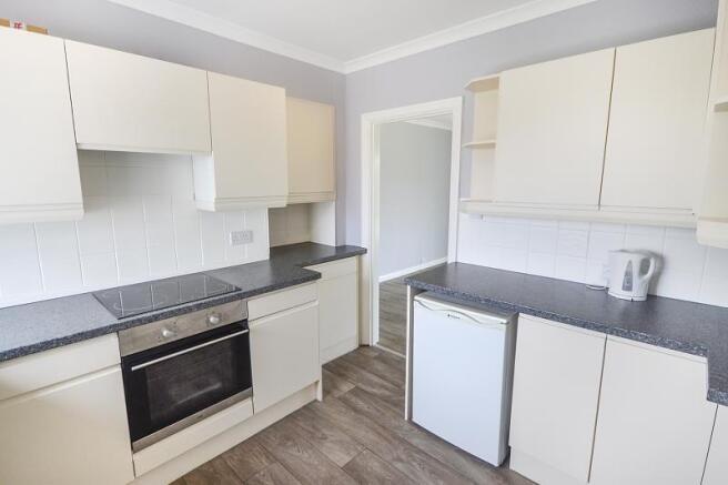 Kitchen 2.jpg