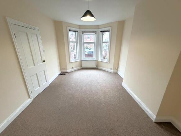 Kingston Road, Heckford Park photo 5