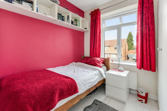 4 bed Semi-Detached for sale Image 12