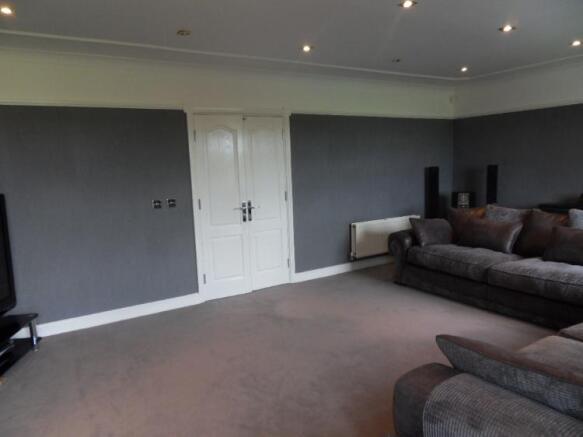 LOUNGE 2