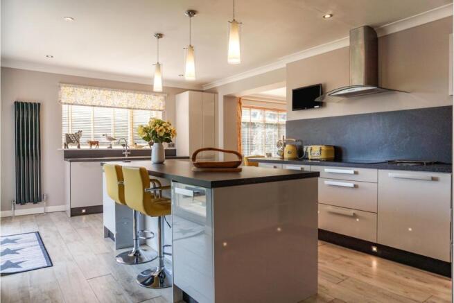 Kitchen/Breakfast
