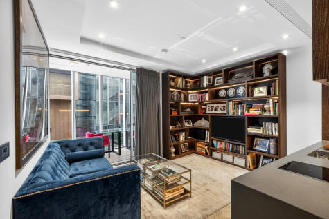 8 Circus Road West, London, SW11