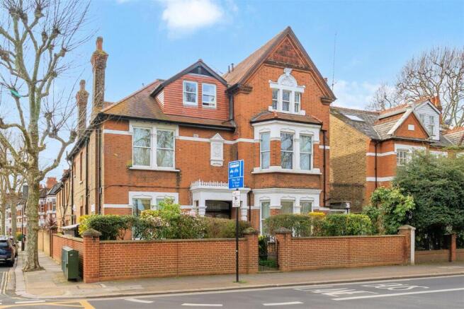 Fulham Palace Road Flat 1, 290 SW6 PH10.jpg