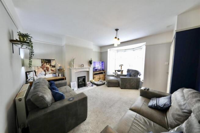 3 bed Terraced for sale Image 8