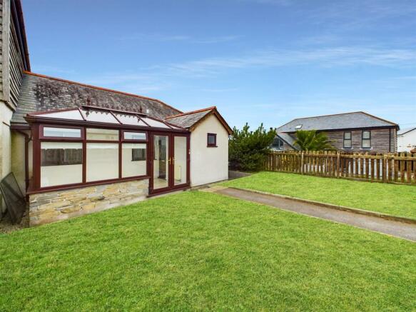6 Trevarrian Mews Front Garden