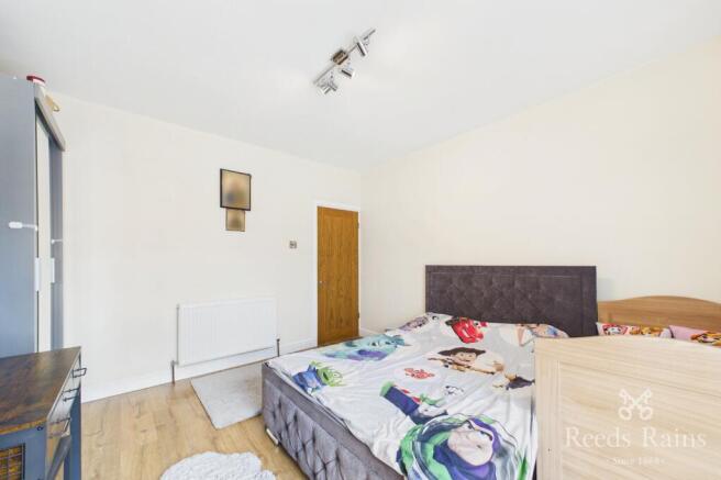 2 bed Semi-Detached for sale Image 8