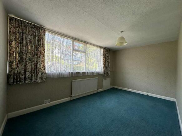 Bedroom (rear)
