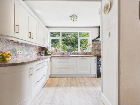 3 bed End of Terrace for sale Image 5