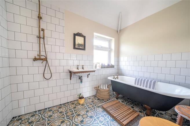 3 bed Semi-Detached for sale Image 8