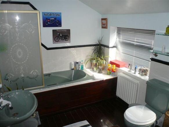 Photo 6