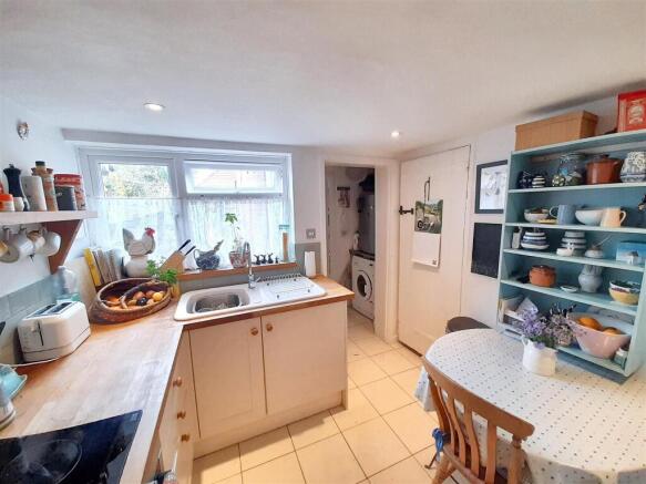 Kitchen / dining room