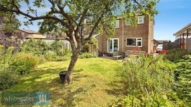 3 bed Semi-Detached for sale Image 11