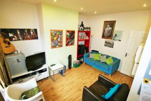 21, Harold Grove, Hyde Park, Leeds LS6 1PH