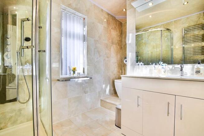 Shower Room / WC