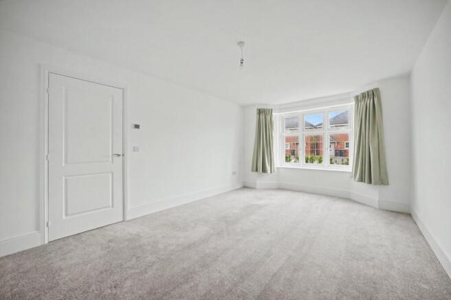 4 bed Detached for sale Image 7