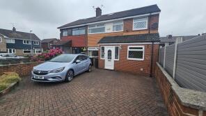 57, Avon Road, Heywood OL10 4RW