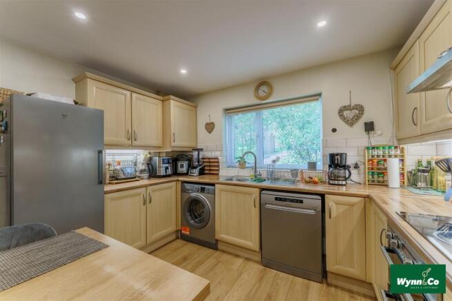 31 Devon Grove-1015L.jpg