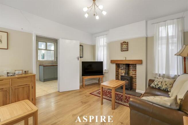 St. Johns Road, Westcliff-On-Sea photo 4