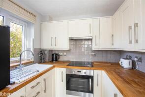Flat 15, 210 Tudor Court, Main Road, Westerham TN16 3BB