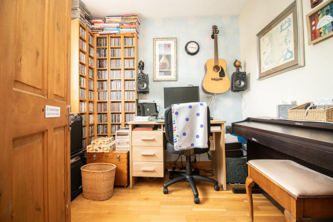 Photo 6