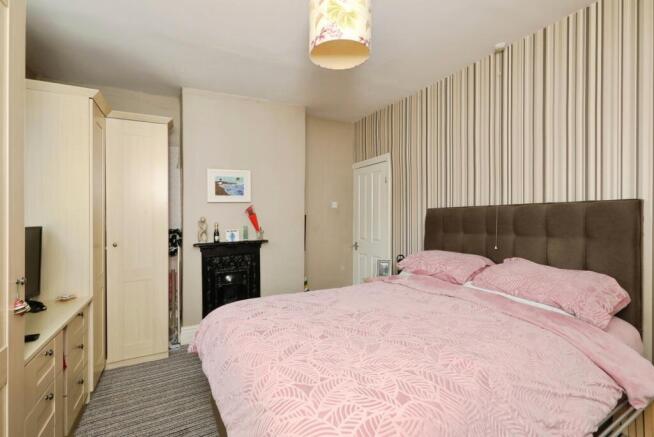 4 bed Terraced for sale Image 11
