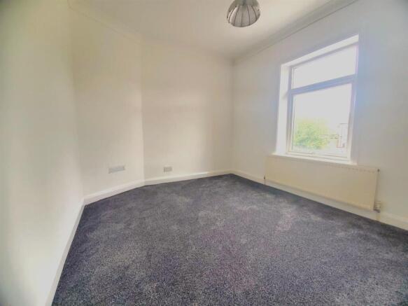 3 bed End of Terrace to rent Image 12
