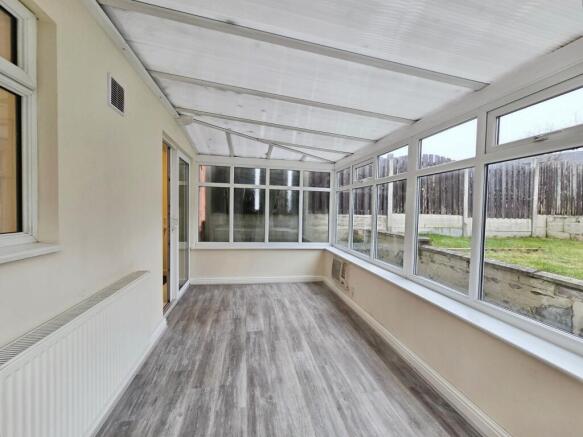 3 bed Semi-Detached for sale Image 7