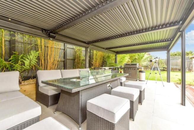 External Lifestyle Photograph