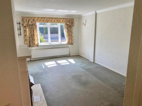 Bay Fronted Lounge