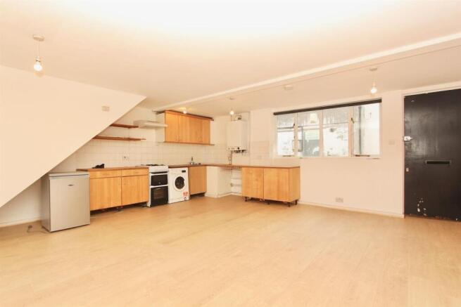 Manley Court, N16