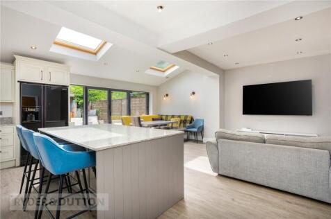 Lees Road, Ashton-under-Lyne, Greater Manchester, OL6