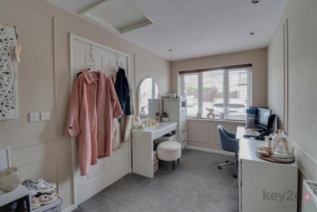 3 bed Semi-Detached for sale Image 11
