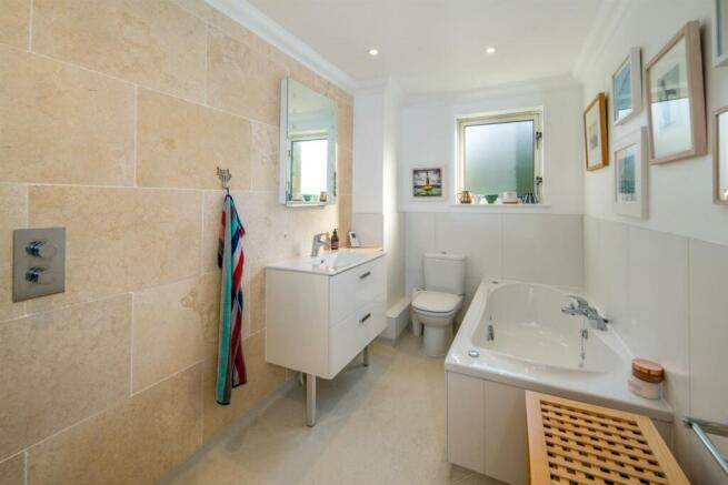 Bathroom.jpeg