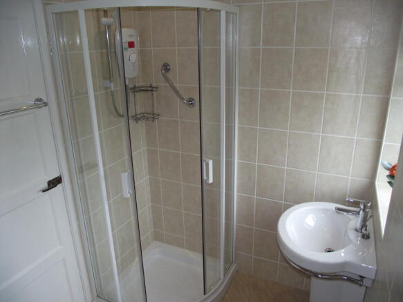 Seperate Shower