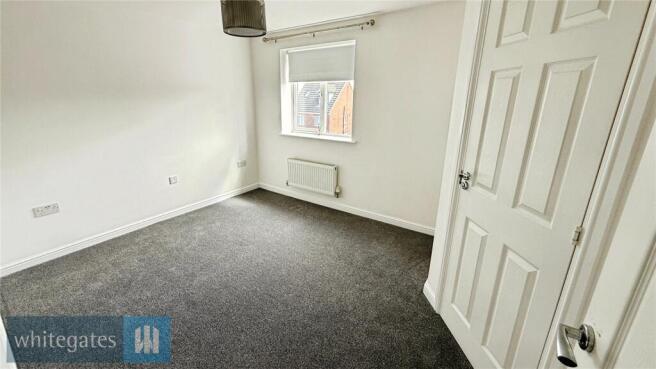 3 bed Terraced to rent Image 6