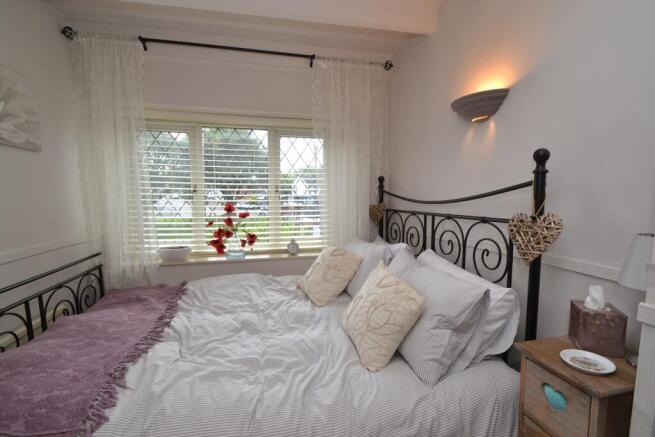 1 bed Semi-Detached for sale Image 6