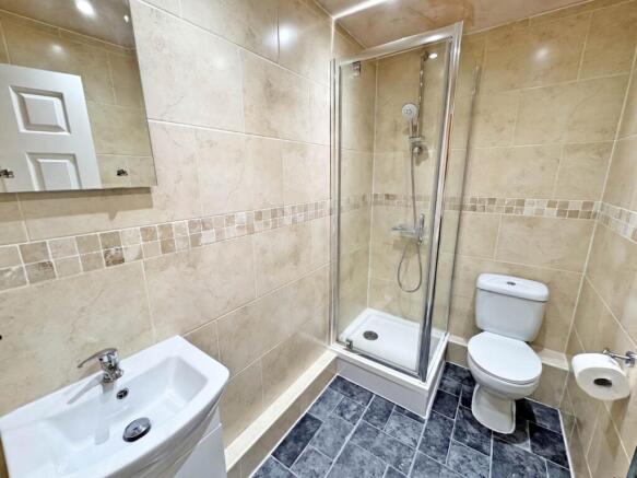 2 bed Town House for sale Image 11
