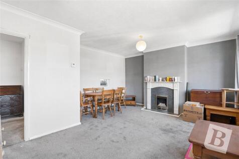 Waycross Road, Upminster, RM14