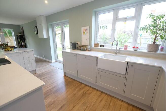 OPEN PLAN ROOM
