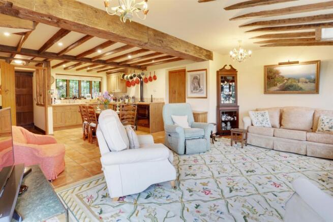 Dining Kitchen Family Room 4.jpg
