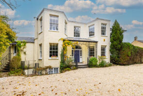 The Close, 324, London Road, Charlton Kings, Cheltenham GL52 6YJ