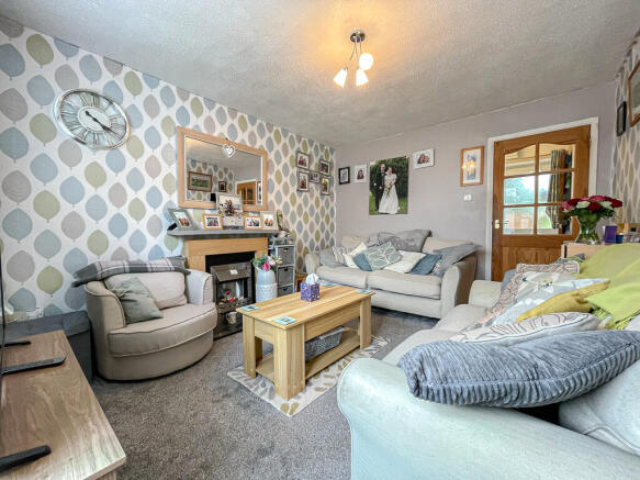 14 Withies Close - Living room