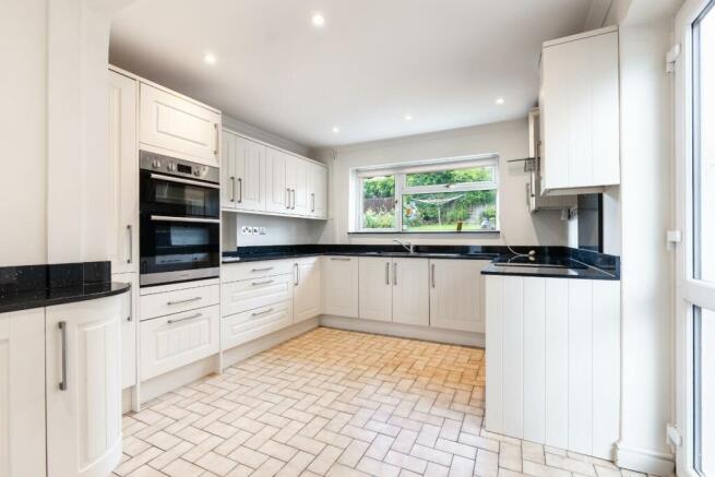 kitchen-2.jpg