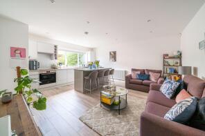 Apartment 3, The Beeches, Dedworth Road, Windsor SL4 4LH