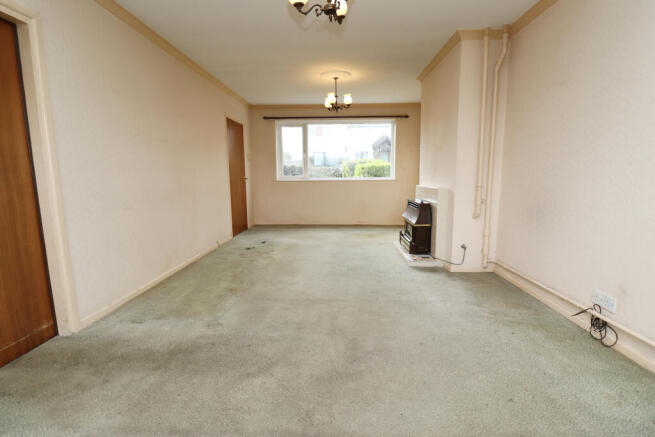 Sitting/Dining Room